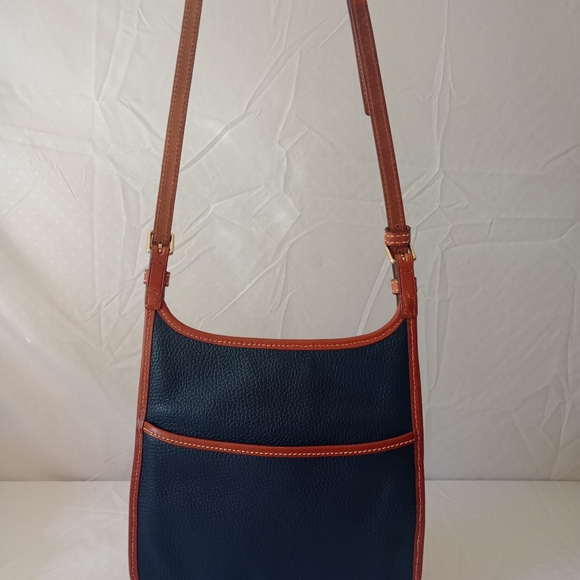 Dooney & Bourke Crossbody shoulder bag - Picture 2 of 6